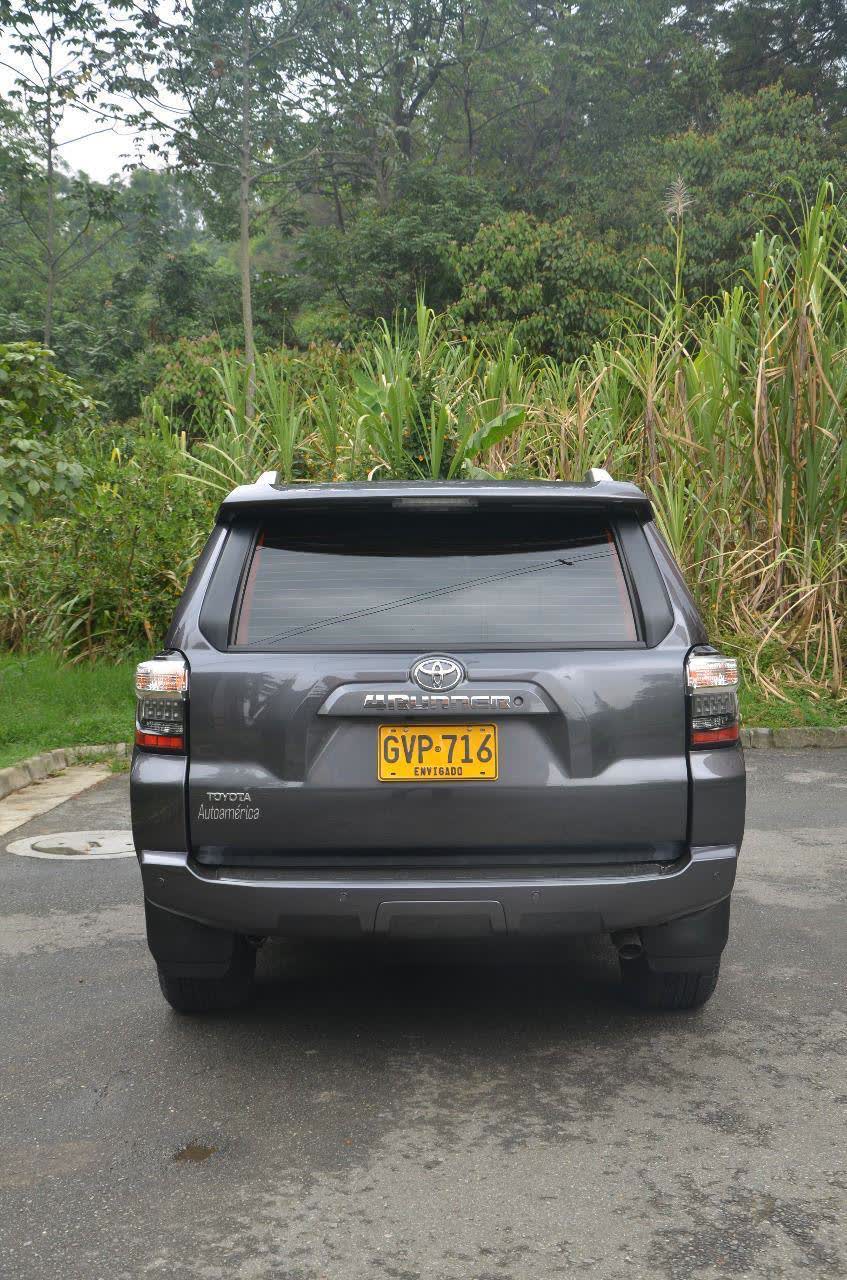 Toyota 4Runner SR5 3