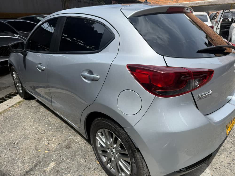 Mazda 2 2