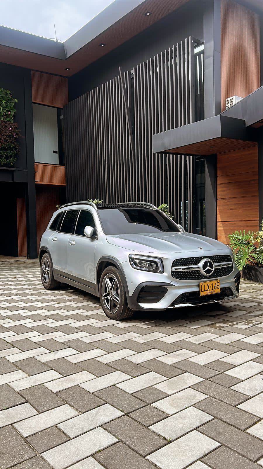 Mercedes-Benz GLB 250