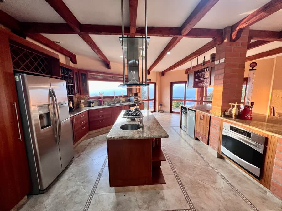 CASA CEDRO VERDE 12