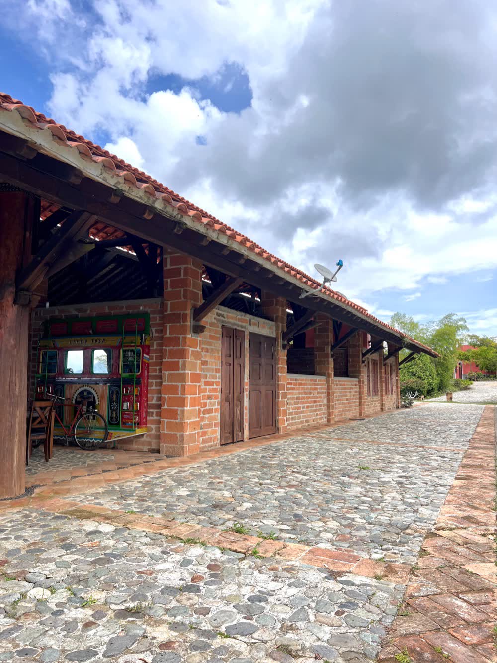 LA DIVISA 11
